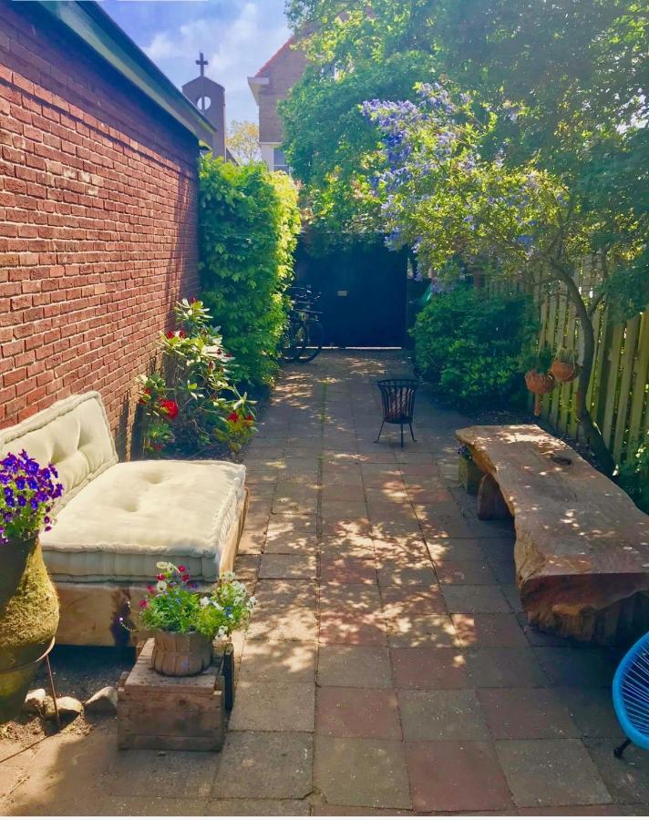 Boutique Hide & Seek, Bed & Beach Bed and Breakfast La Haya Exterior foto